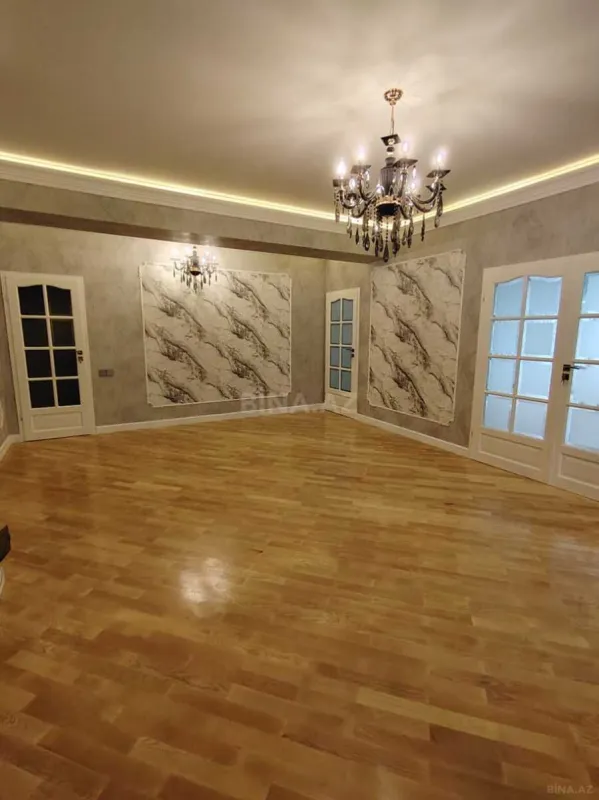 Satılır 3 otaqlı mənzil 150 m²