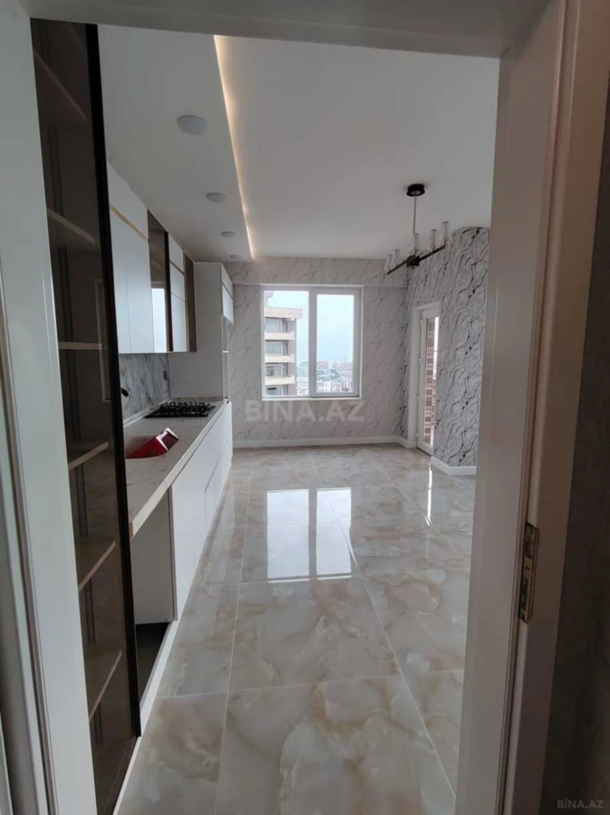 Satılır 3 otaqlı mənzil 150 m²