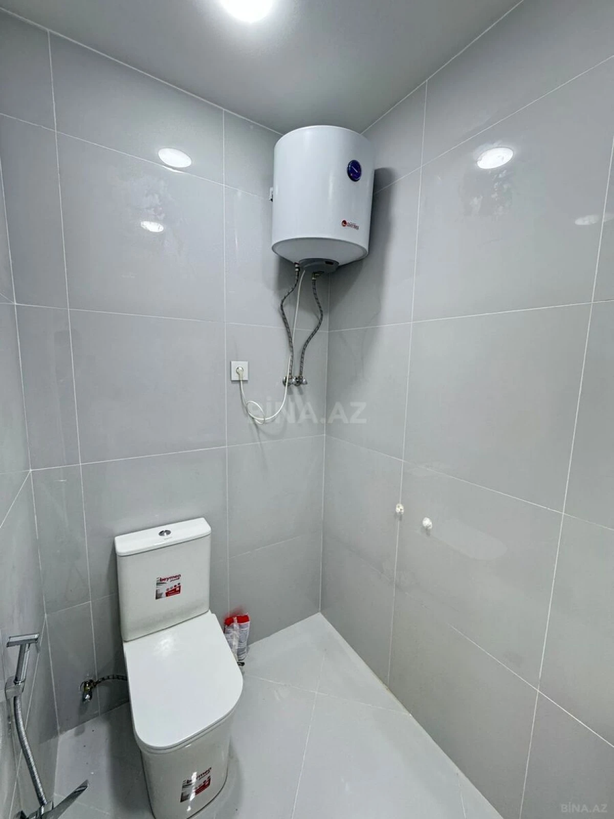 Satılır 1 otaqlı ofis 67 m²