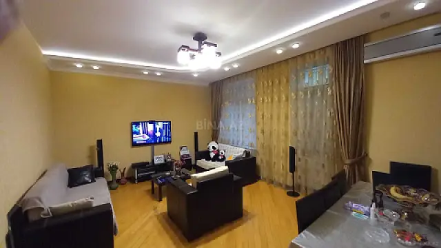 Satılır 2 otaqlı mənzil 90 m²