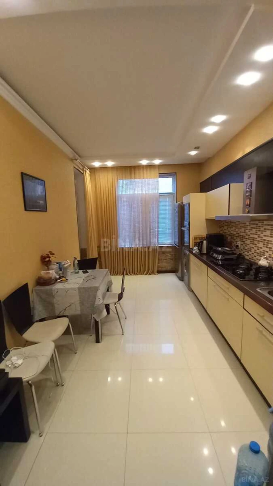 Satılır 2 otaqlı mənzil 90 m²