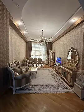 Satılır 4 otaqlı mənzil 163 m²