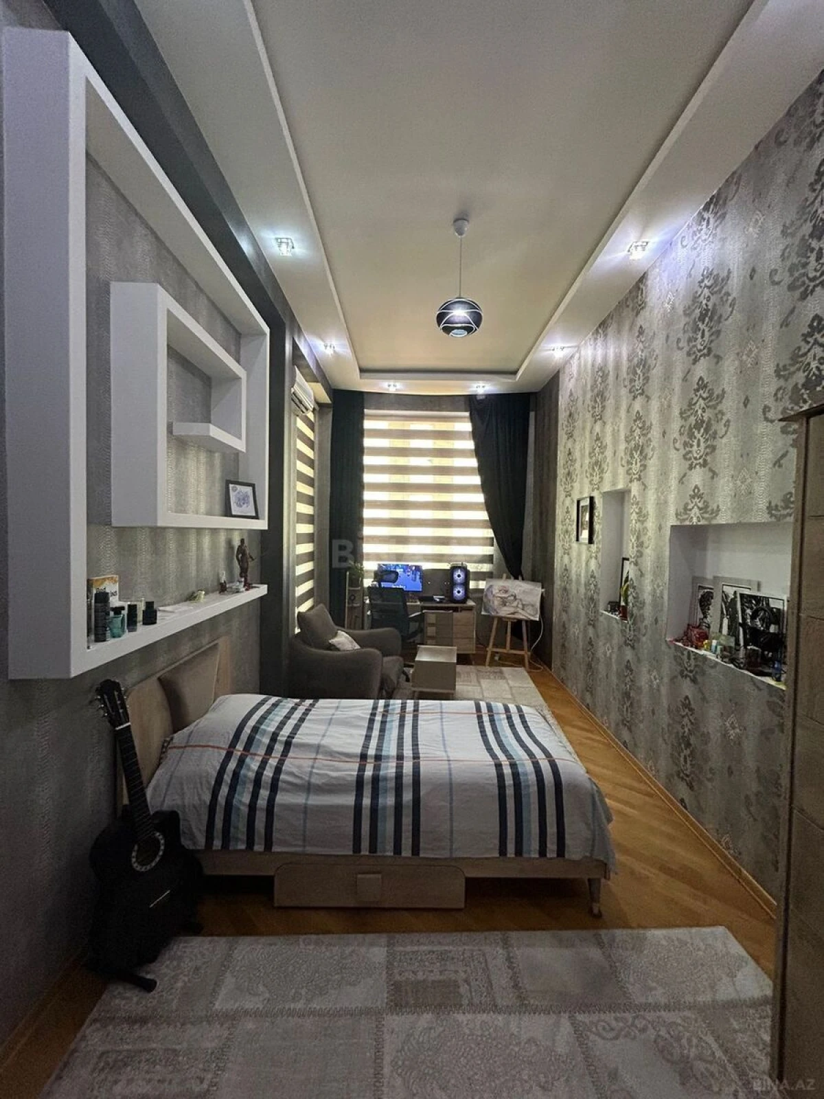 Satılır 4 otaqlı mənzil 163 m²