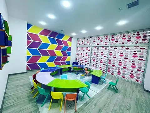 Satılır obyekt 290 m²