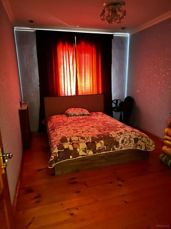 Satılır 4 otaqlı həyət evi 160 m²