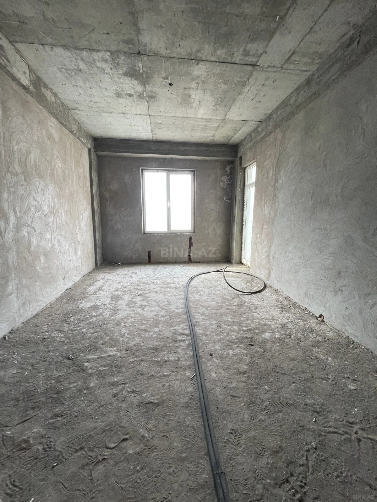 Satılır 3 otaqlı mənzil 210 m²