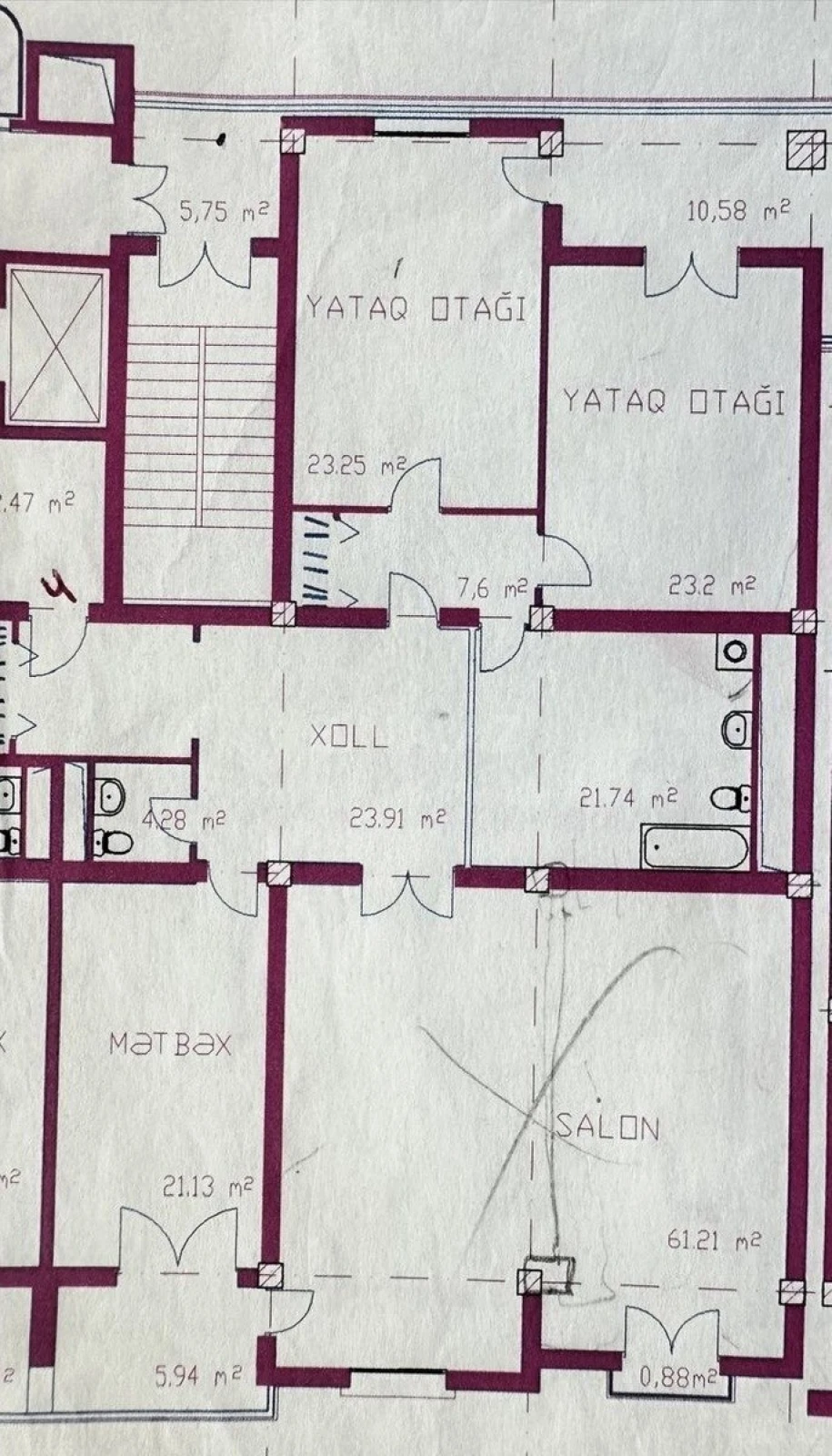 Satılır 3 otaqlı mənzil 210 m²