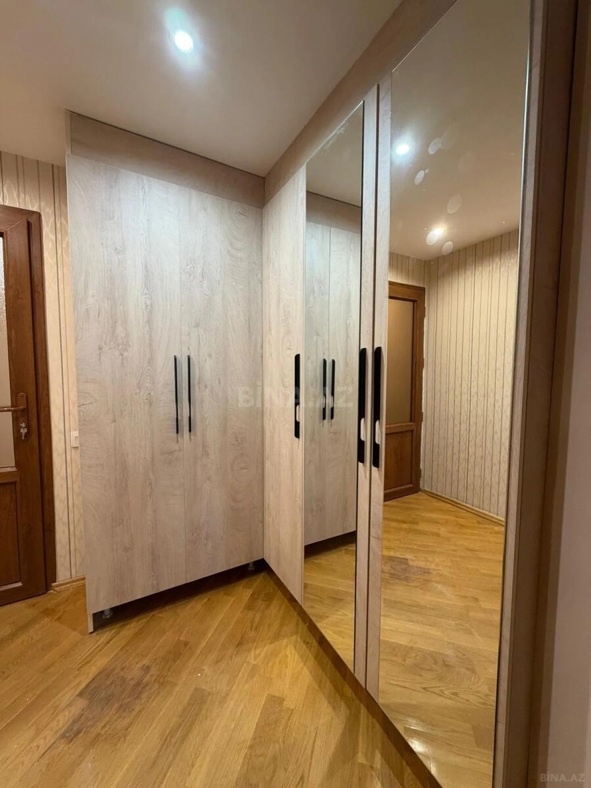 Satılır 3 otaqlı mənzil 65 m²