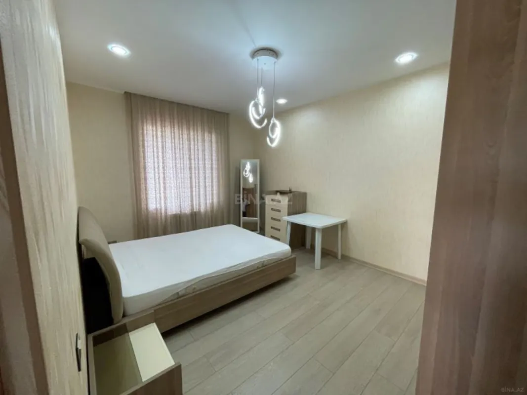Kirayə verilir 5 otaqlı həyət evi 200 m²