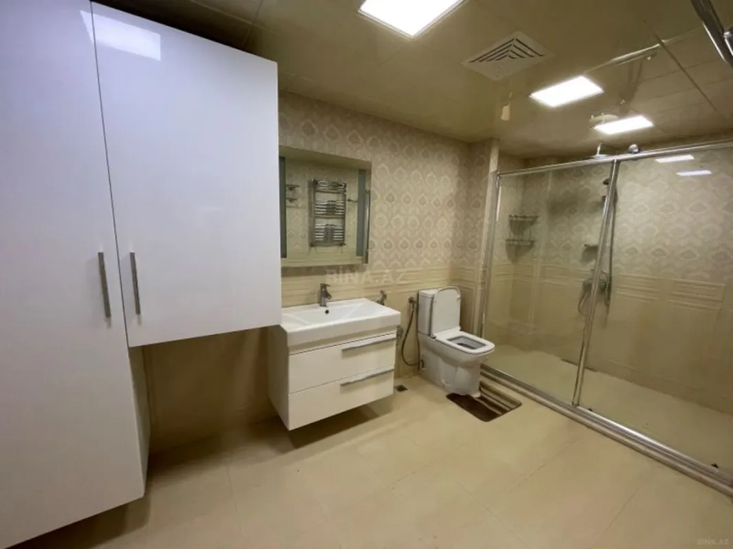 Kirayə verilir 5 otaqlı həyət evi 200 m²