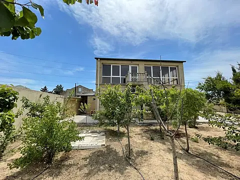 Kirayə verilir 5 otaqlı həyət evi 200 m²