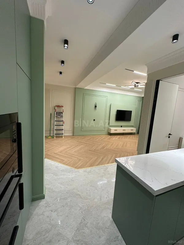 Kirayə verilir 3 otaqlı mənzil 120 m²