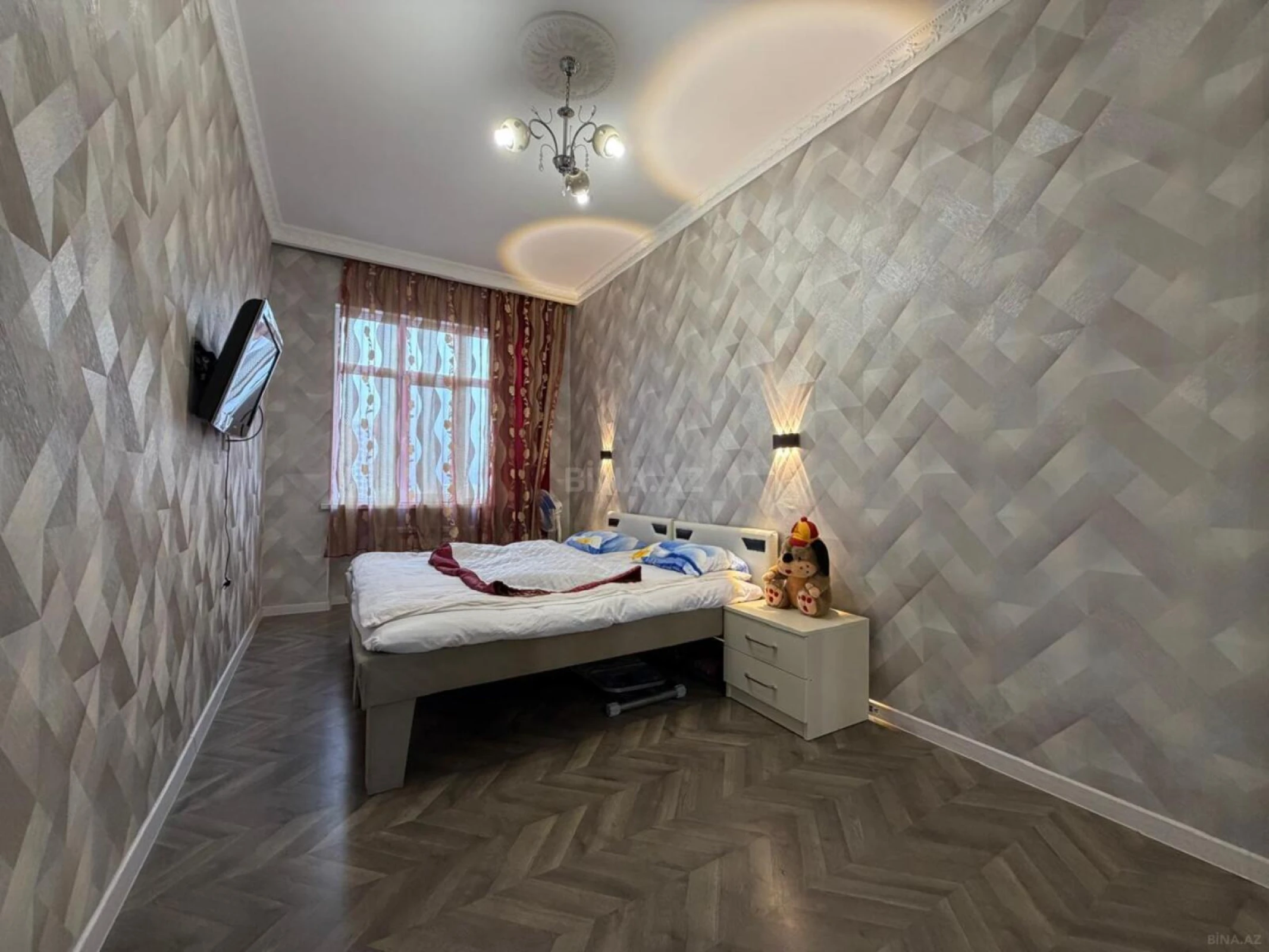 Kirayə verilir 2 otaqlı mənzil 70 m²