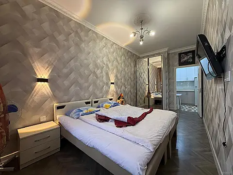Kirayə verilir 2 otaqlı mənzil 70 m²