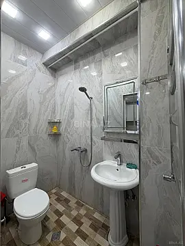 Kirayə verilir 2 otaqlı mənzil 70 m²