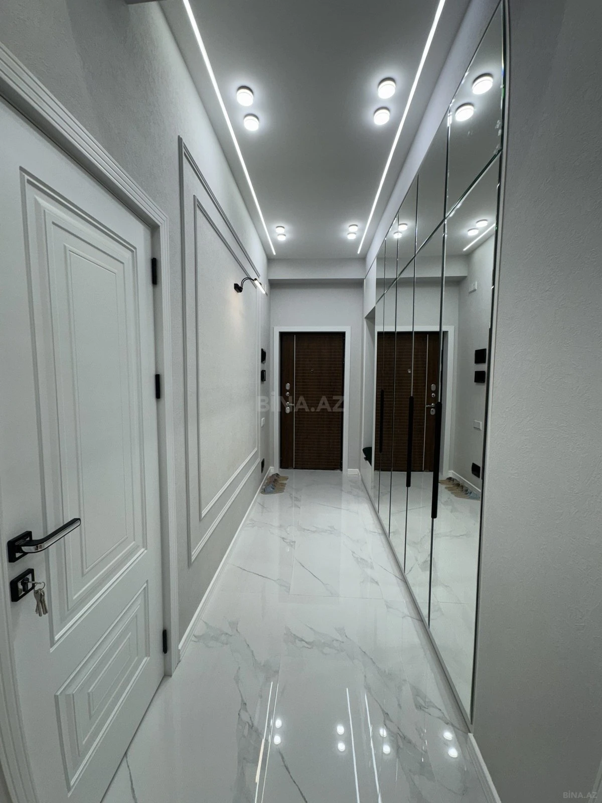 Satılır 2 otaqlı mənzil 69 m²