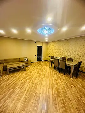 Kirayə verilir 3 otaqlı mənzil 120 m²