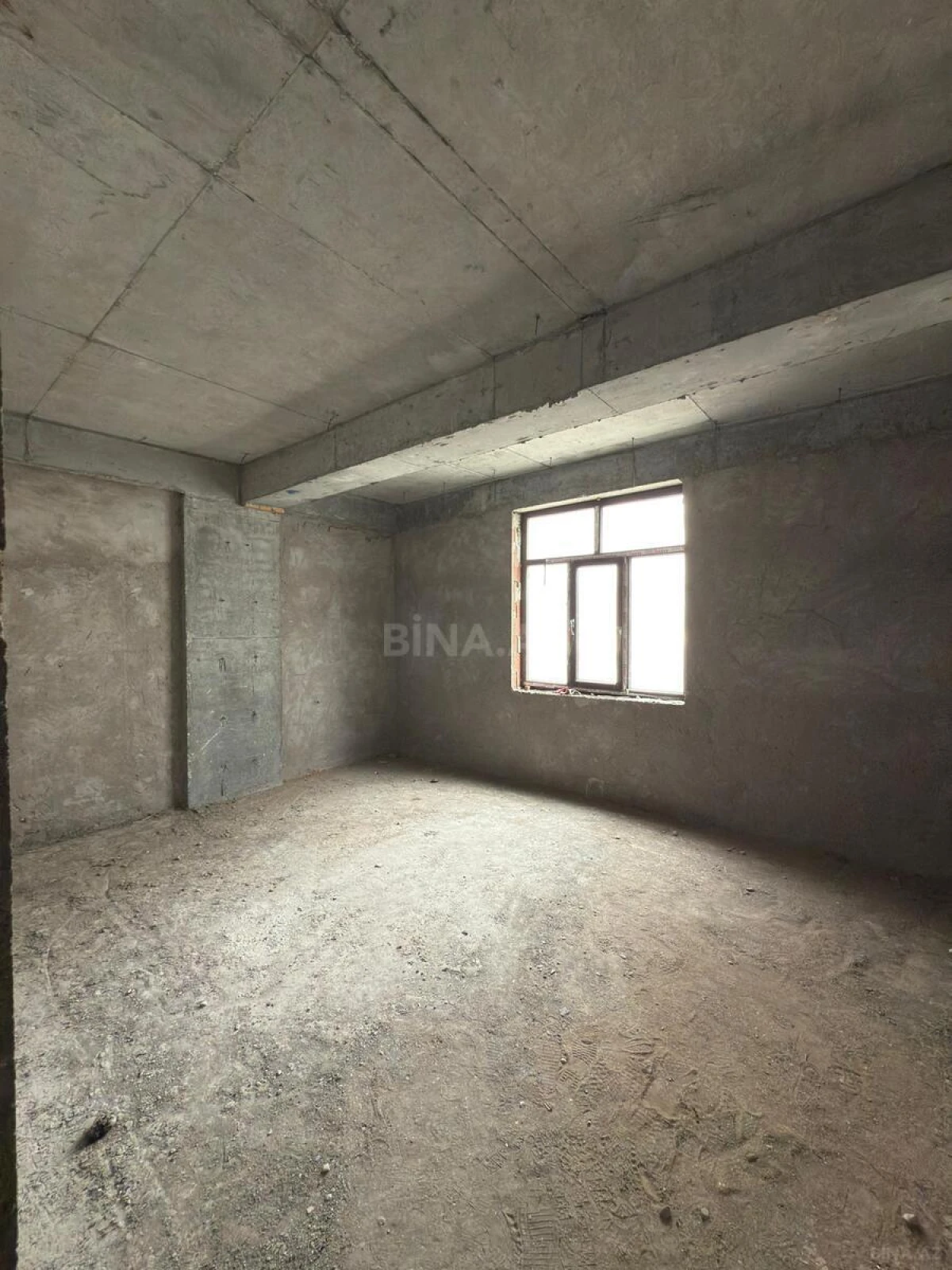 Satılır 3 otaqlı mənzil 155.5 m²