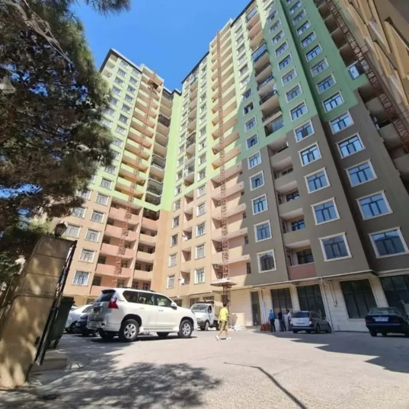 Satılır 3 otaqlı mənzil 155.5 m²