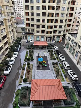 Satılır 3 otaqlı mənzil 134 m²