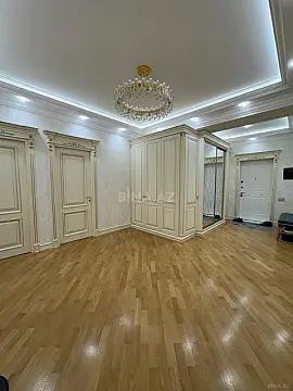 Satılır 3 otaqlı mənzil 134 m²