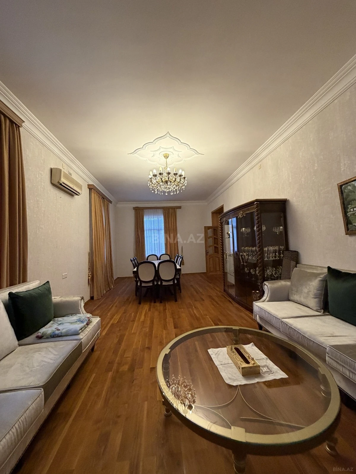 Satılır 6 otaqlı həyət evi 250 m²