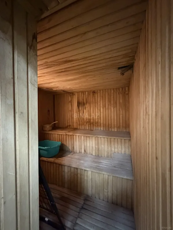 Satılır 6 otaqlı həyət evi 250 m²