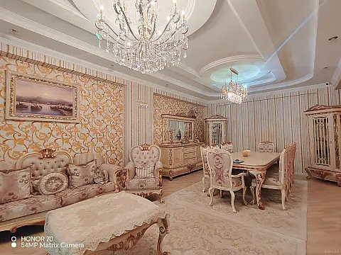 Satılır 4 otaqlı mənzil 240 m² — Bakı, Nəsimi 4 otaq 240.00 m²