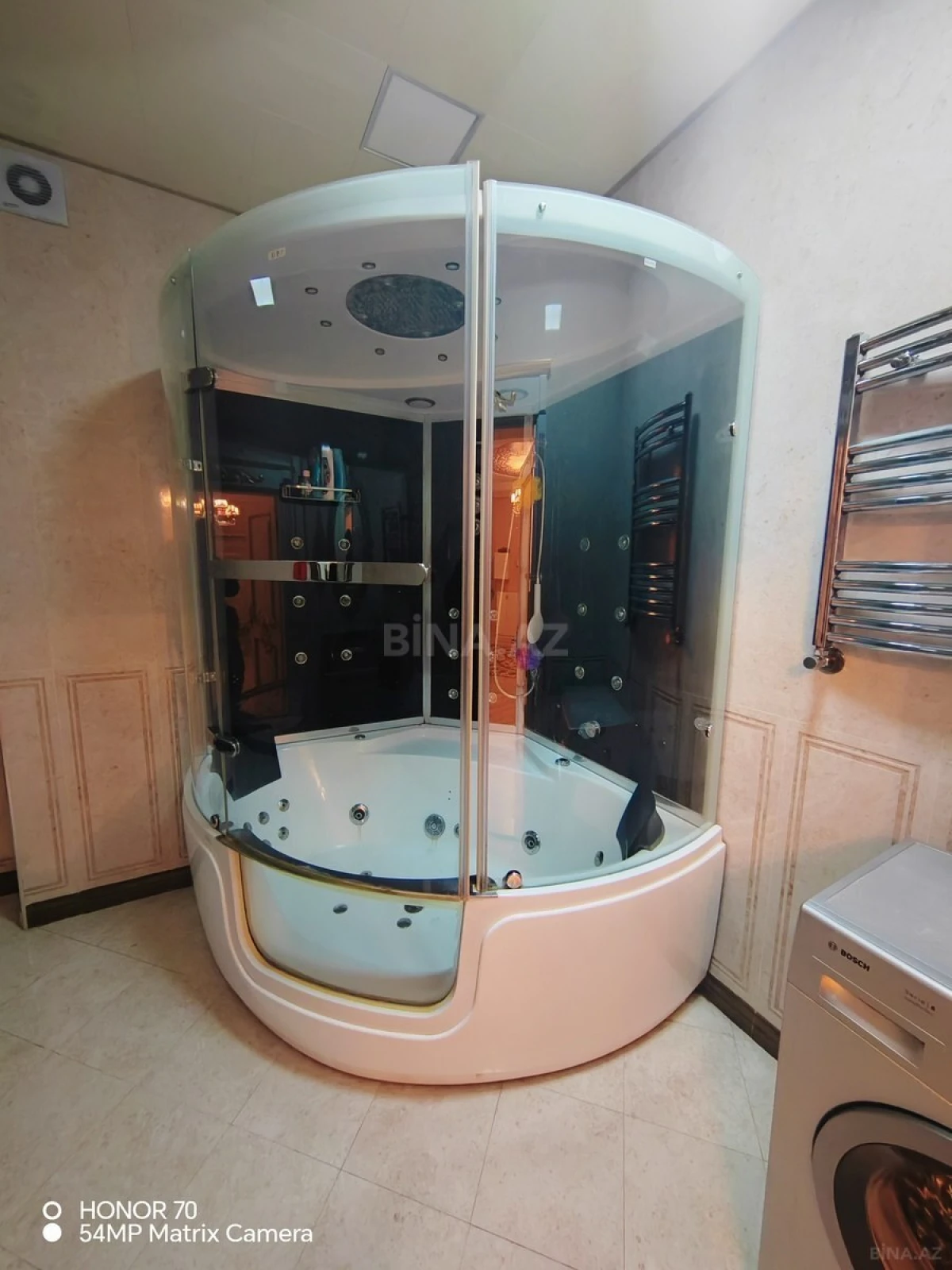 Satılır 4 otaqlı mənzil 240 m²