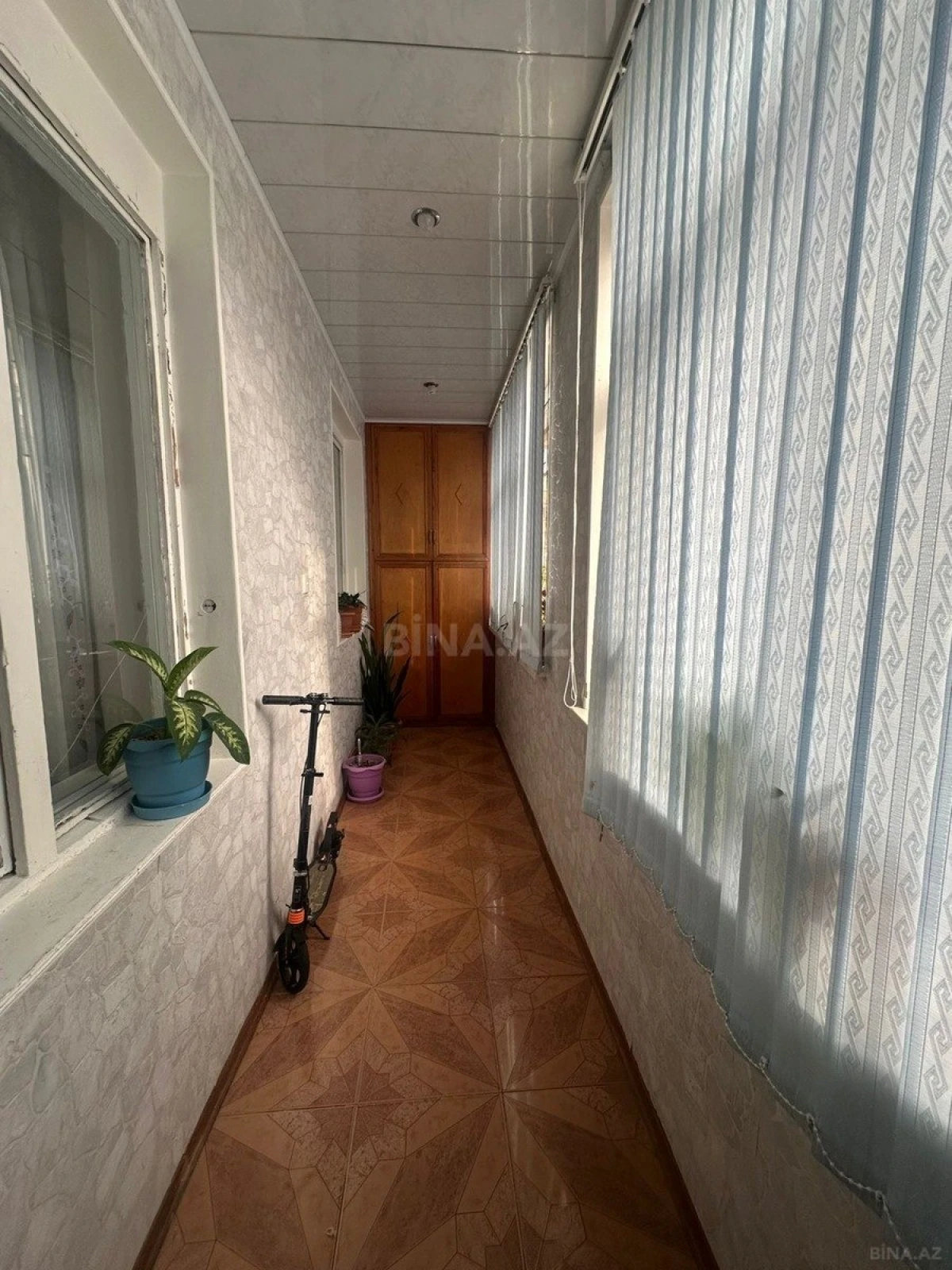 Satılır 4 otaqlı mənzil 100 m²