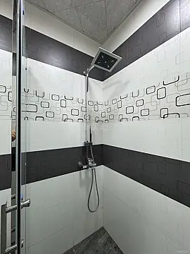 Satılır 4 otaqlı mənzil 154 m²