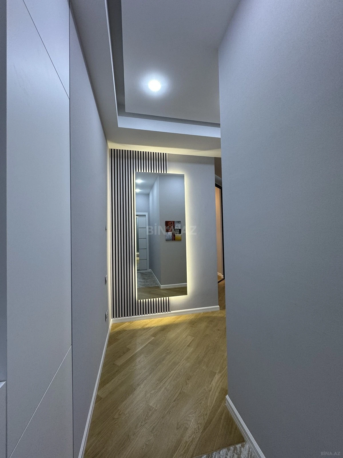Satılır 4 otaqlı mənzil 154 m²
