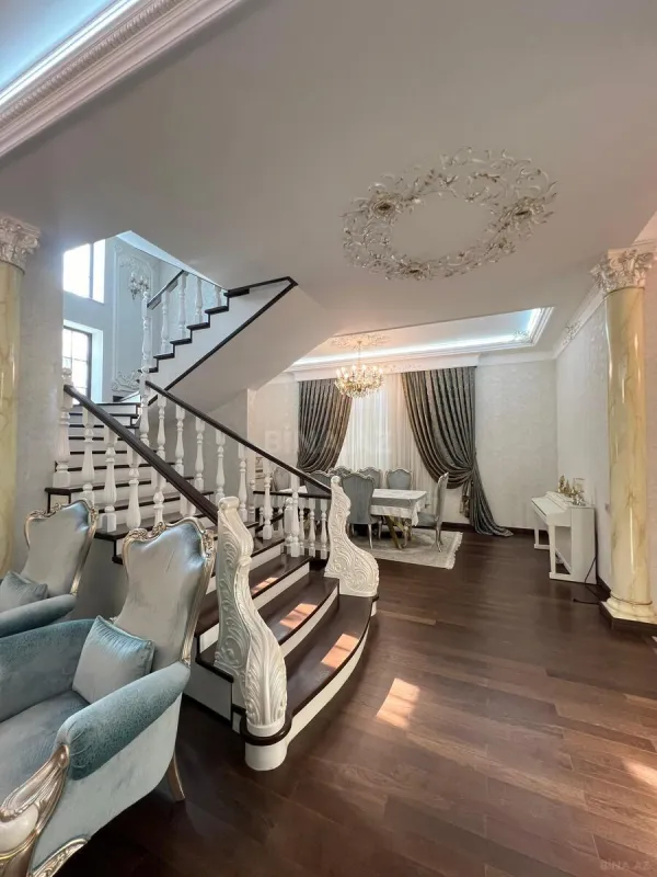 Satılır 7 otaqlı həyət evi 550 m²