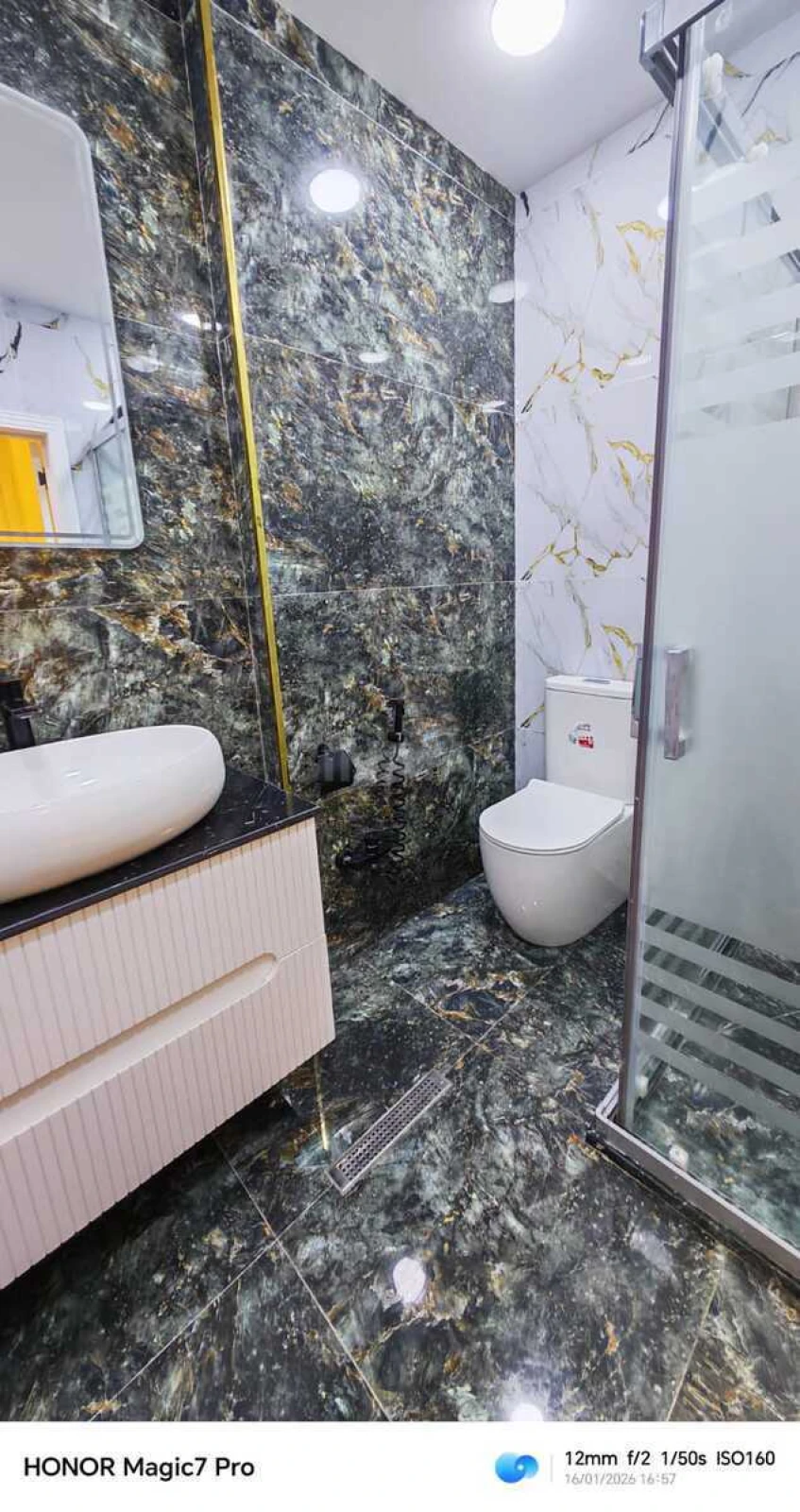 Satılır 3 otaqlı mənzil 68 m²