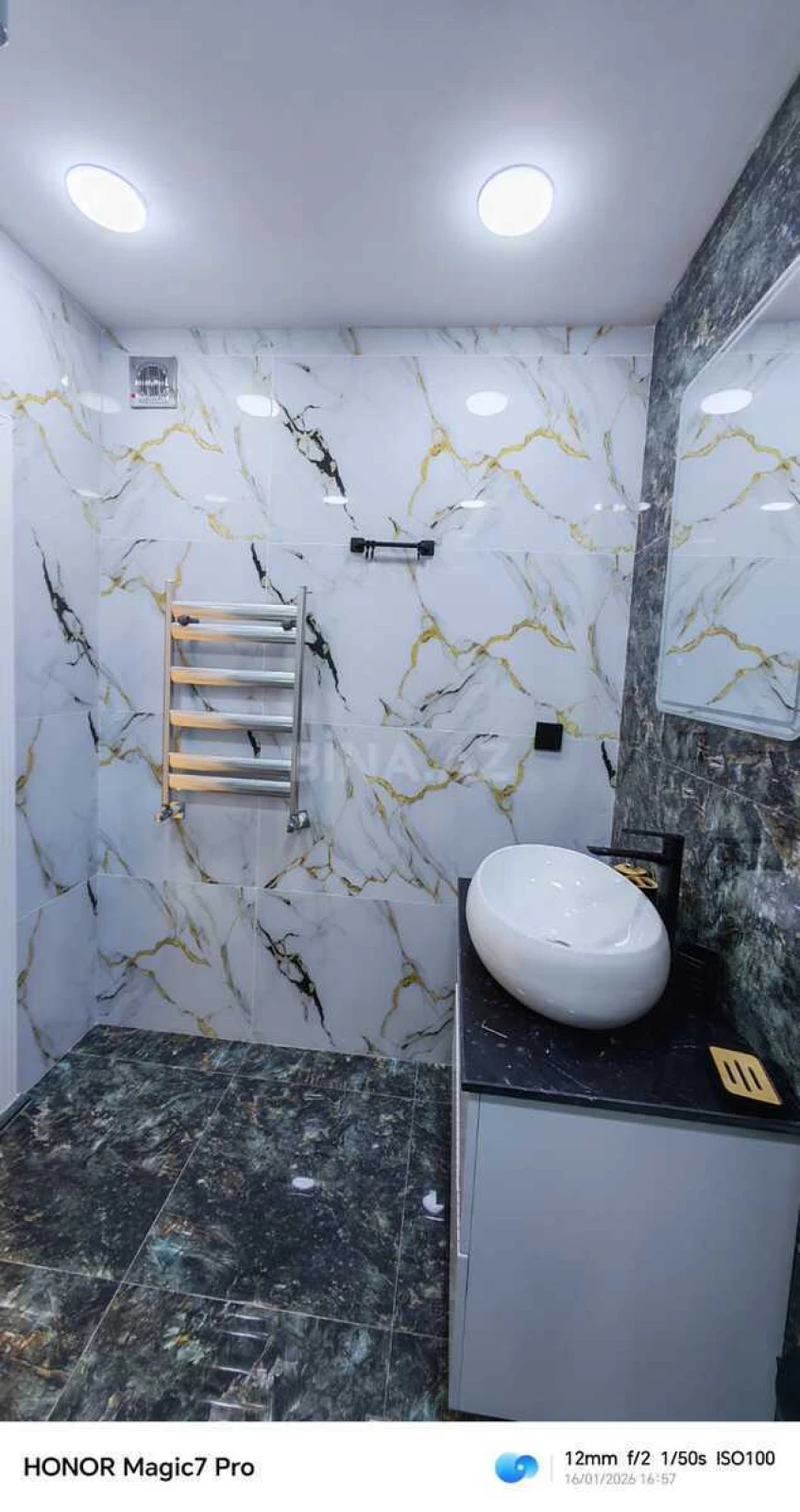 Satılır 3 otaqlı mənzil 68 m²