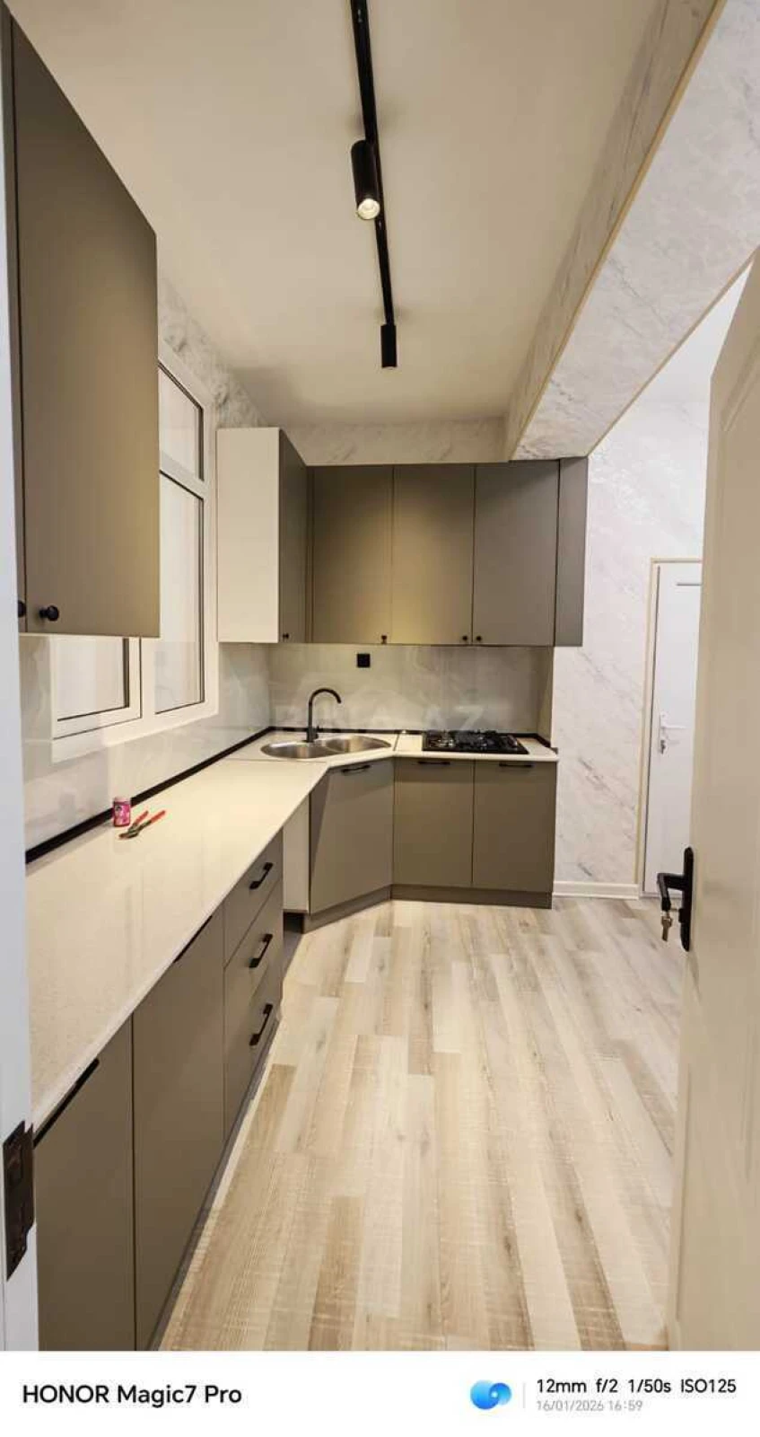 Satılır 3 otaqlı mənzil 68 m²