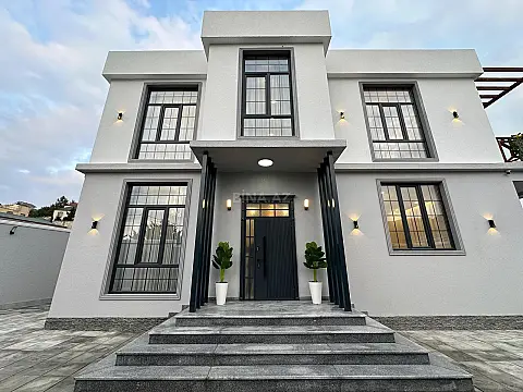 Satılır 5 otaqlı həyət evi 250 m² — Bakı, Badamdar 5 otaq 250.00 m²