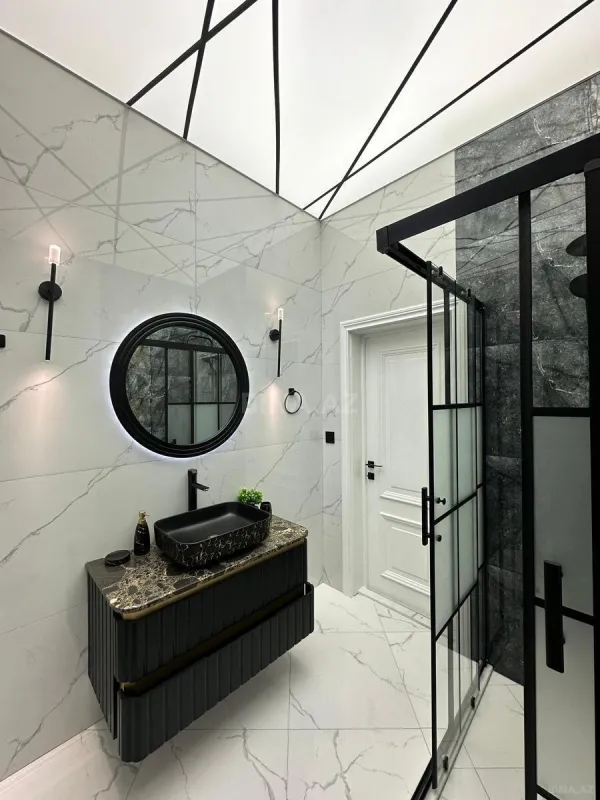 Satılır 5 otaqlı həyət evi 250 m²