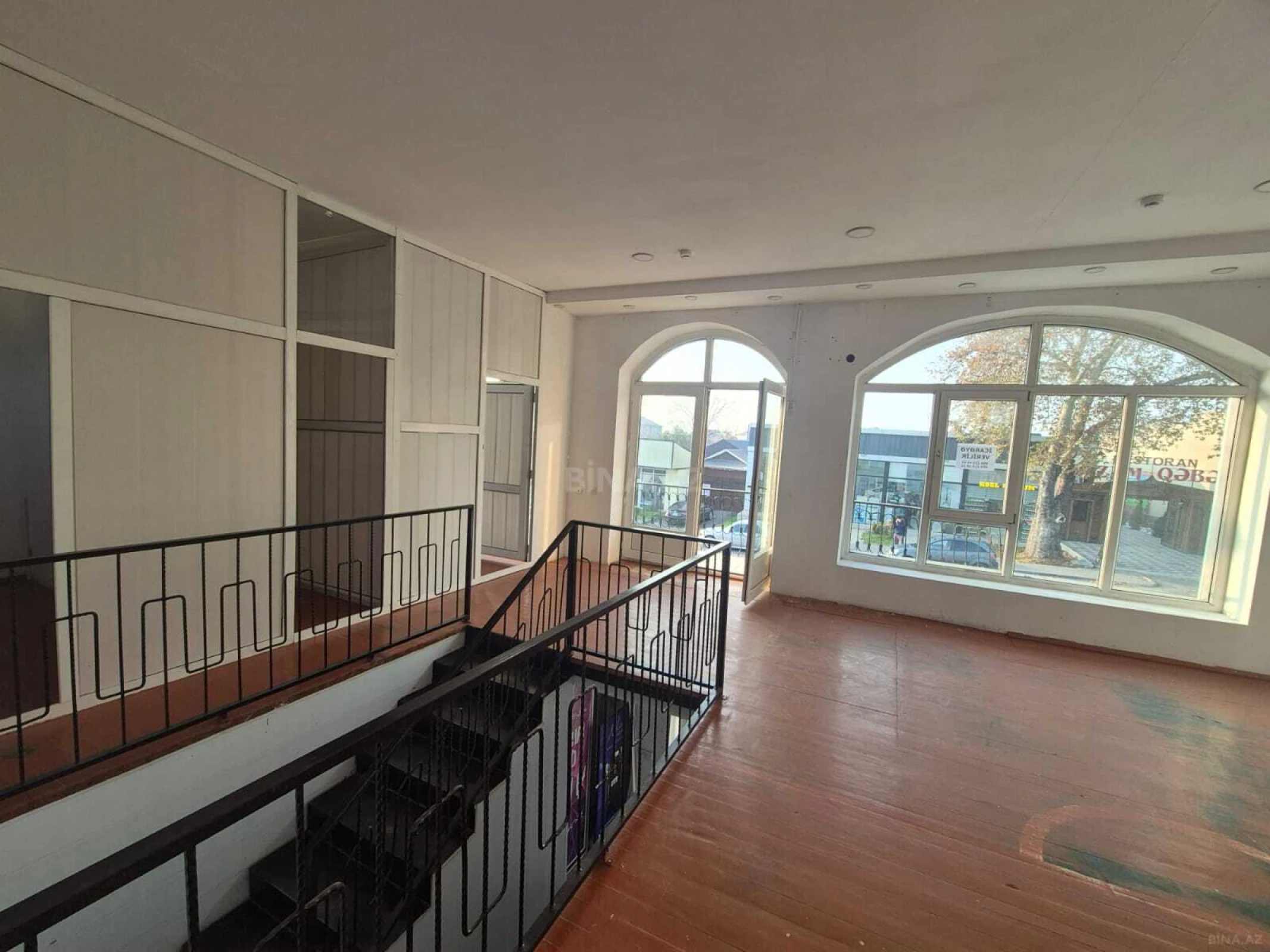 Satılır obyekt 140 m²