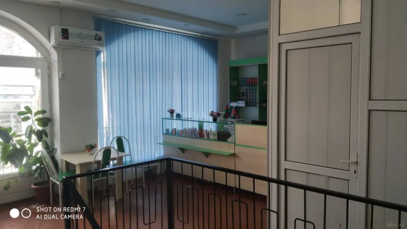 Satılır obyekt 140 m²