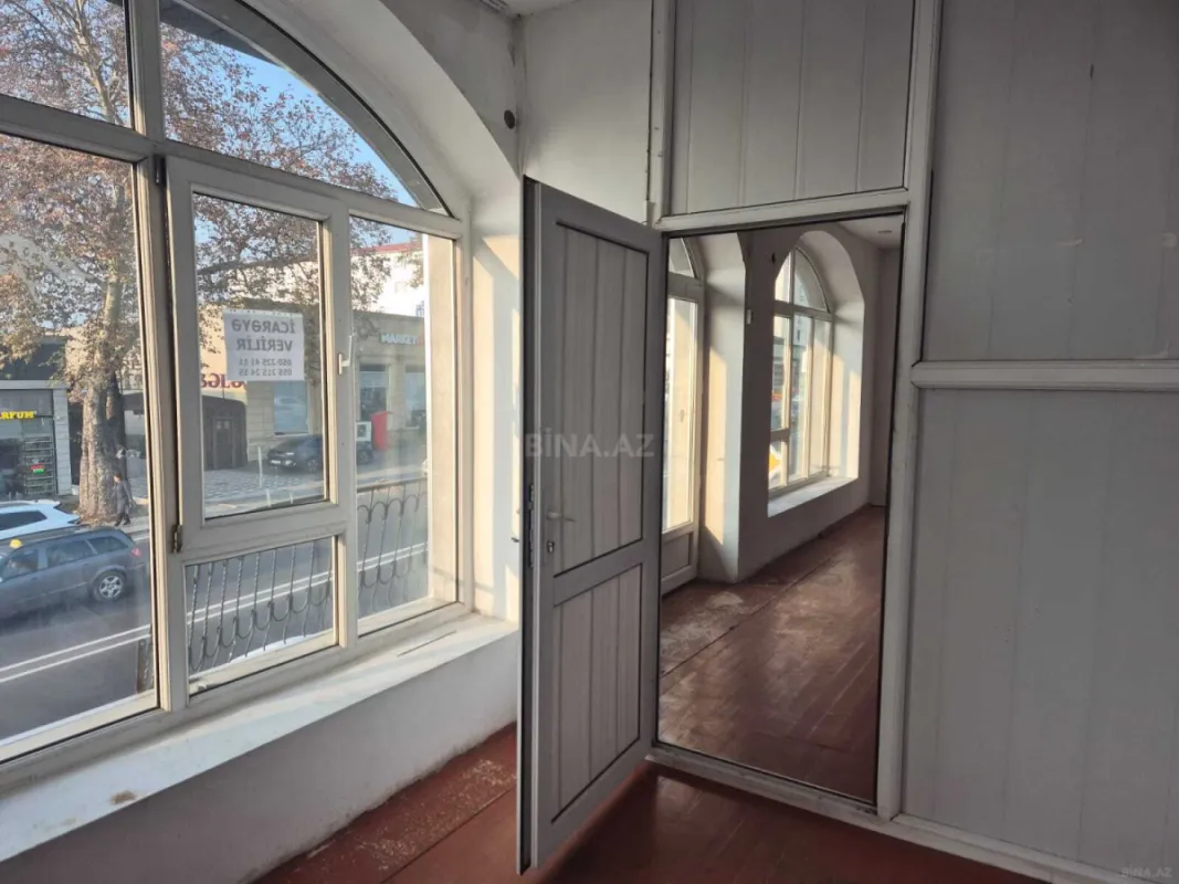 Satılır obyekt 140 m²