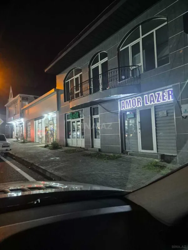 Satılır obyekt 140 m²