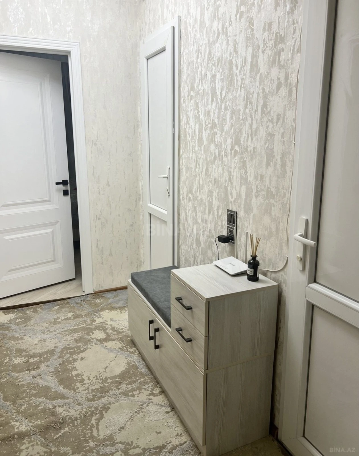 Satılır 2 otaqlı mənzil 63 m²