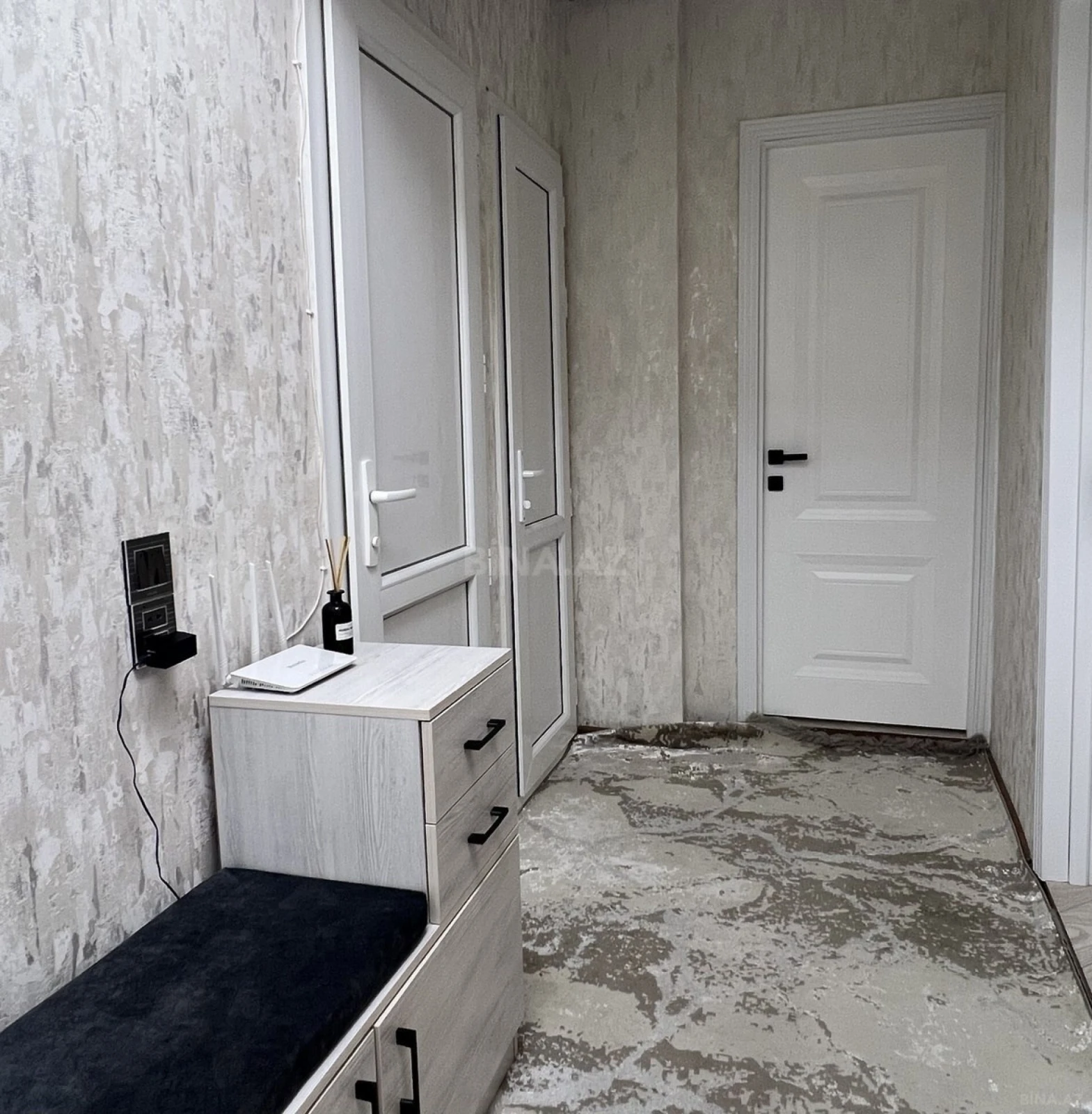 Satılır 2 otaqlı mənzil 63 m²