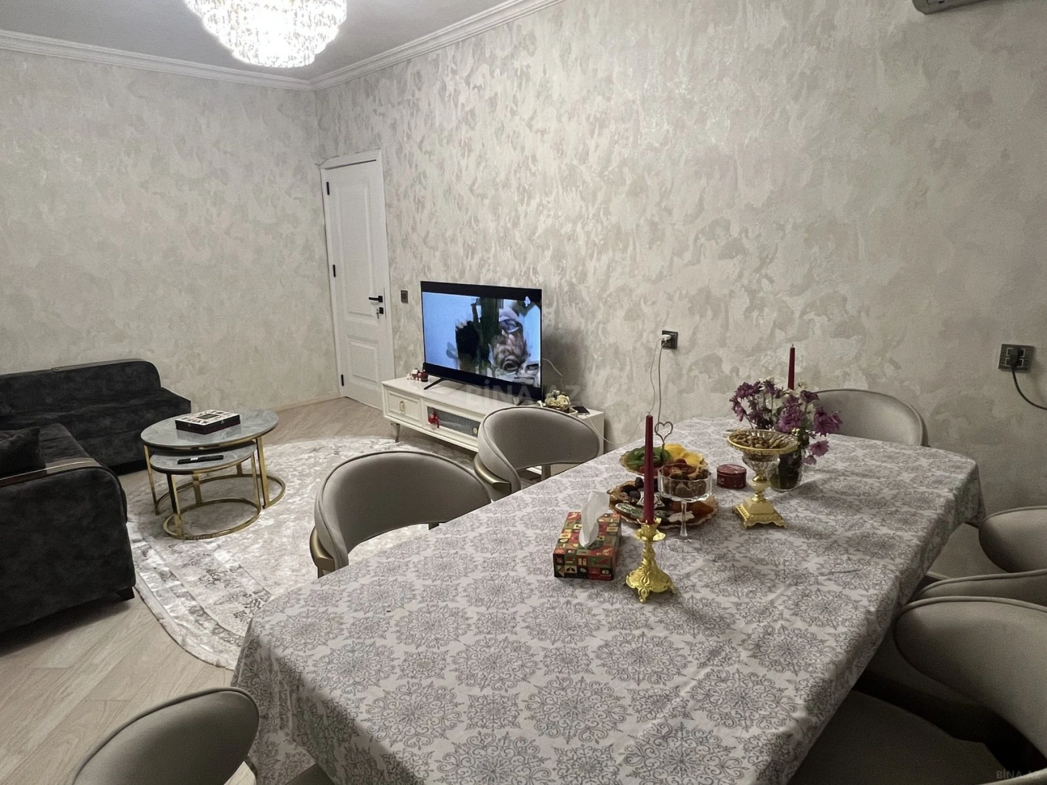 Satılır 2 otaqlı mənzil 63 m²
