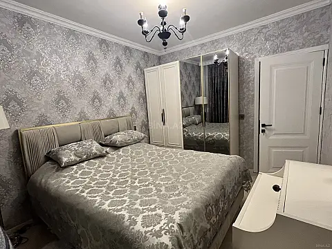 Satılır 2 otaqlı mənzil 63 m²