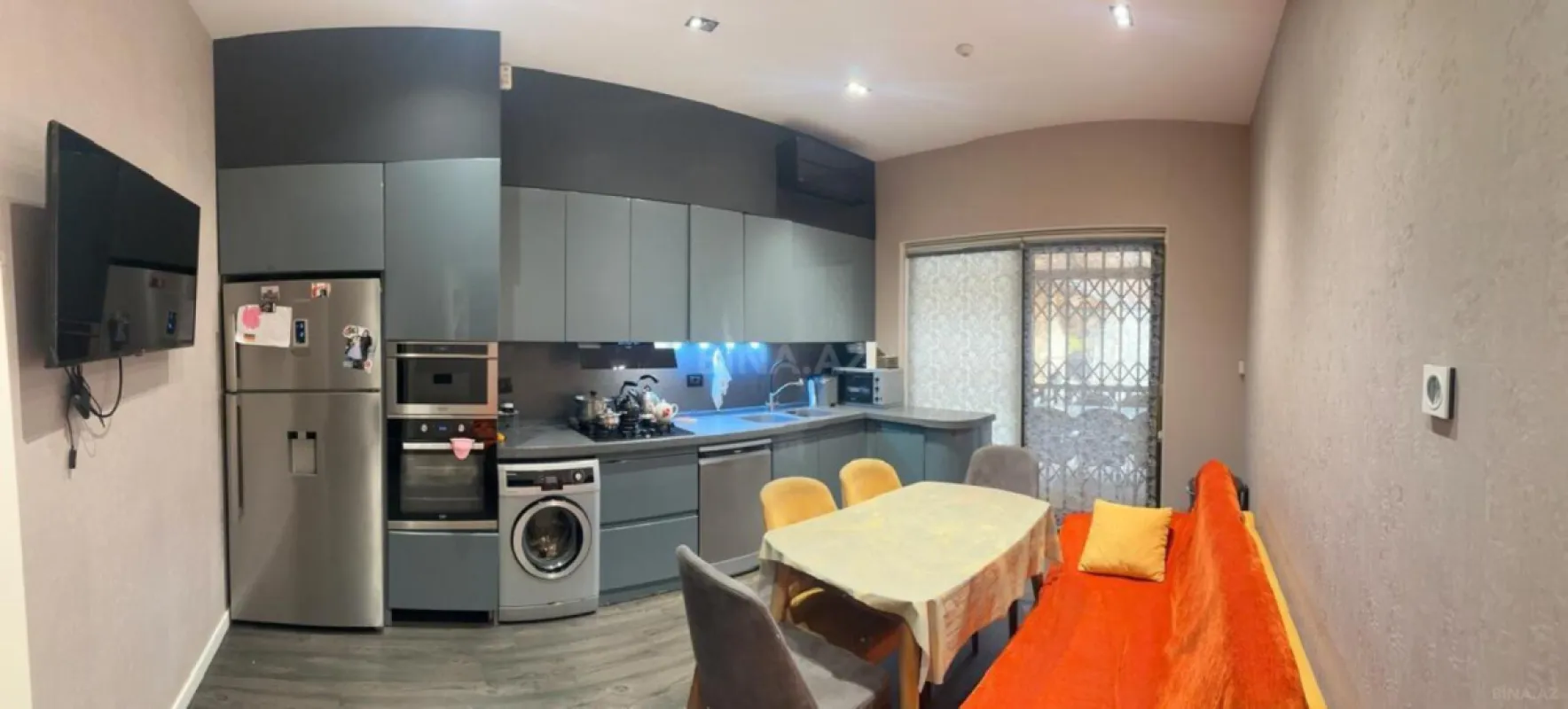 Satılır 8 otaqlı həyət evi 468 m²