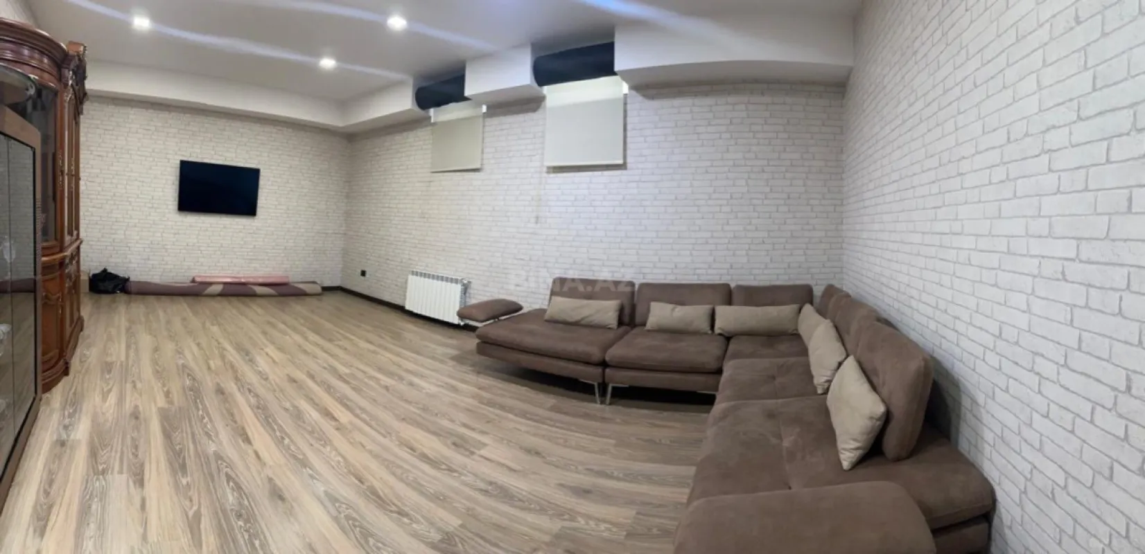 Satılır 8 otaqlı həyət evi 468 m²