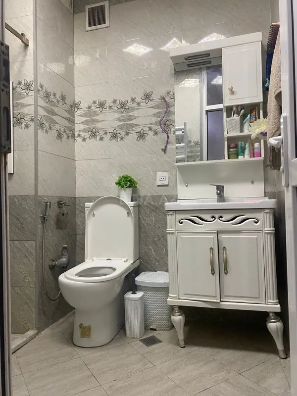 Satılır 2 otaqlı mənzil 58 m²
