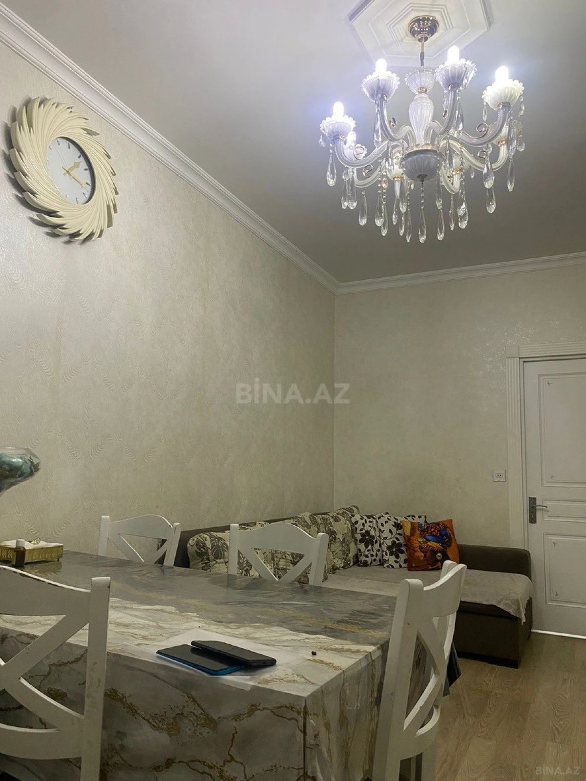 Satılır 2 otaqlı mənzil 58 m²
